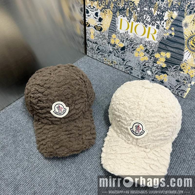 Moncler Hat dx10