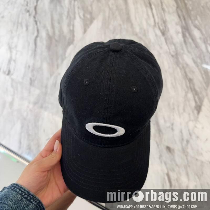 Balenciaga Hat dx51