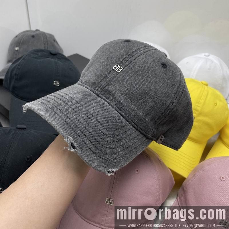 Balenciaga Hat dx61