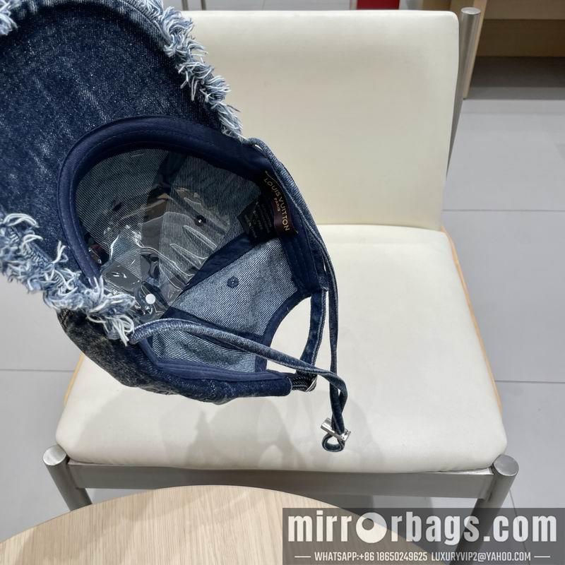 LV Hat 030703
