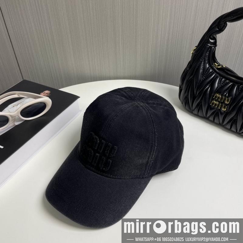 Miumiu Hat 072802