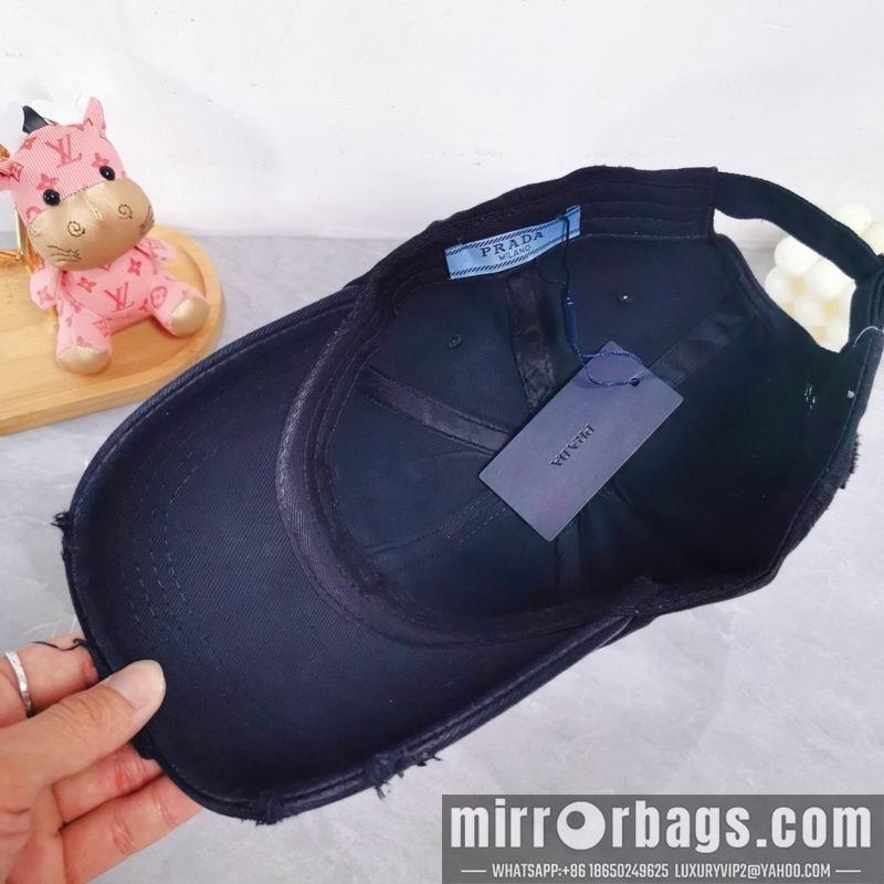 Prada Hat dx15