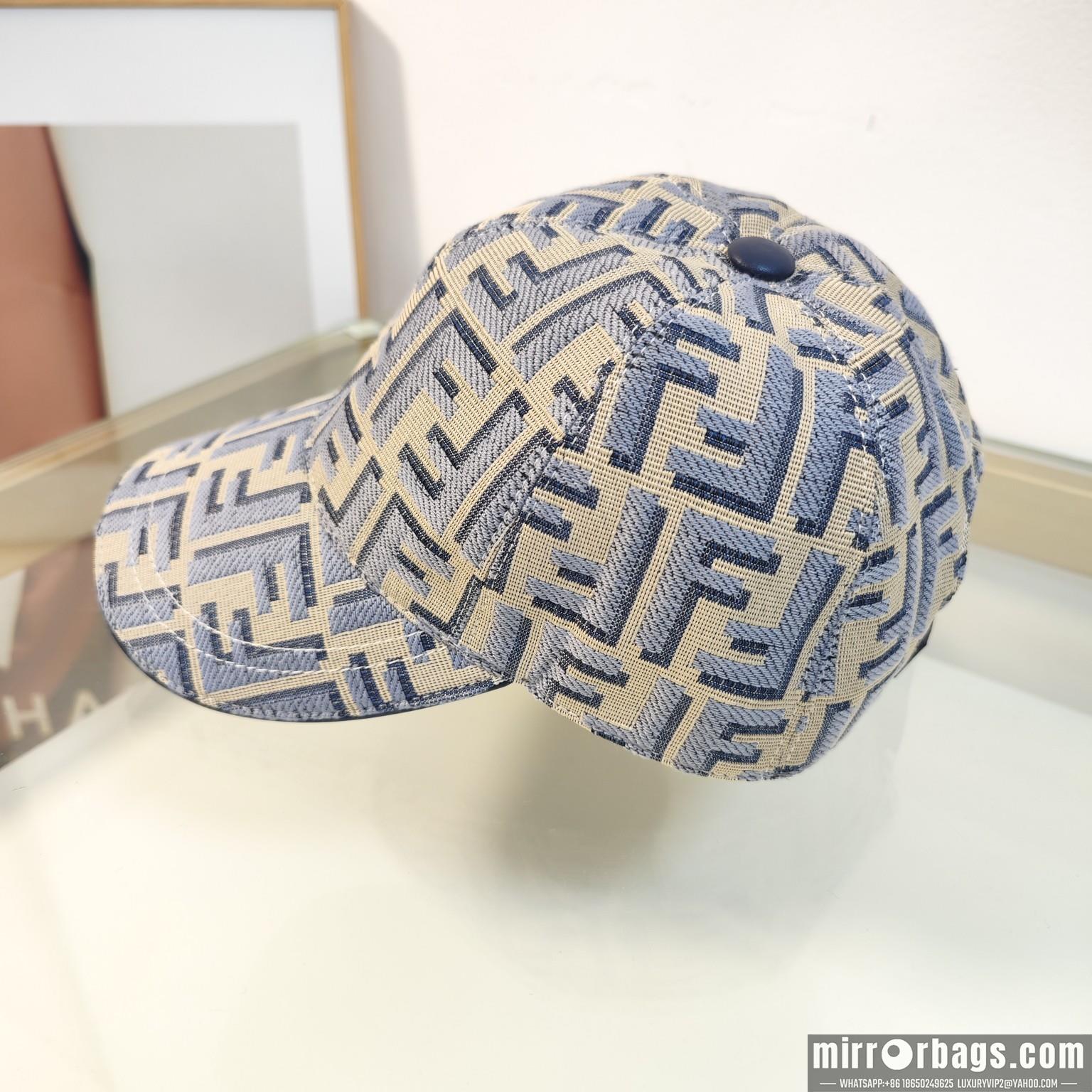Fendi Hat dx89