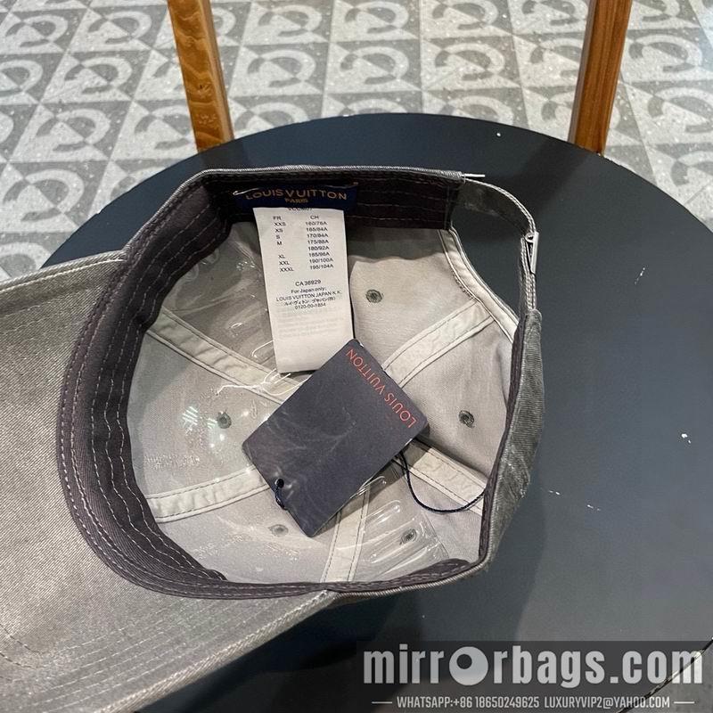 LV Hat 020803