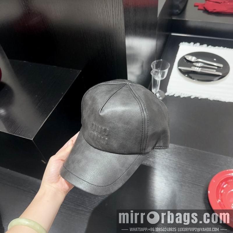 Miumiu Hat 082601