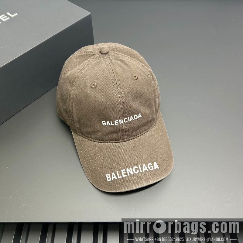 Balenciaga Hat dx16