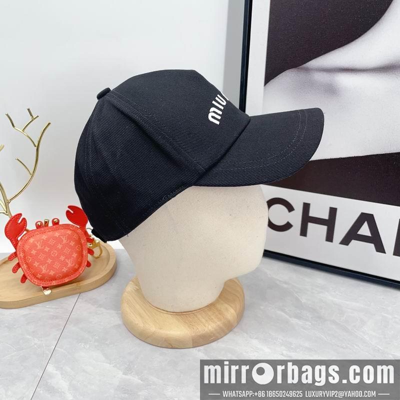 Miumiu Hat dx03