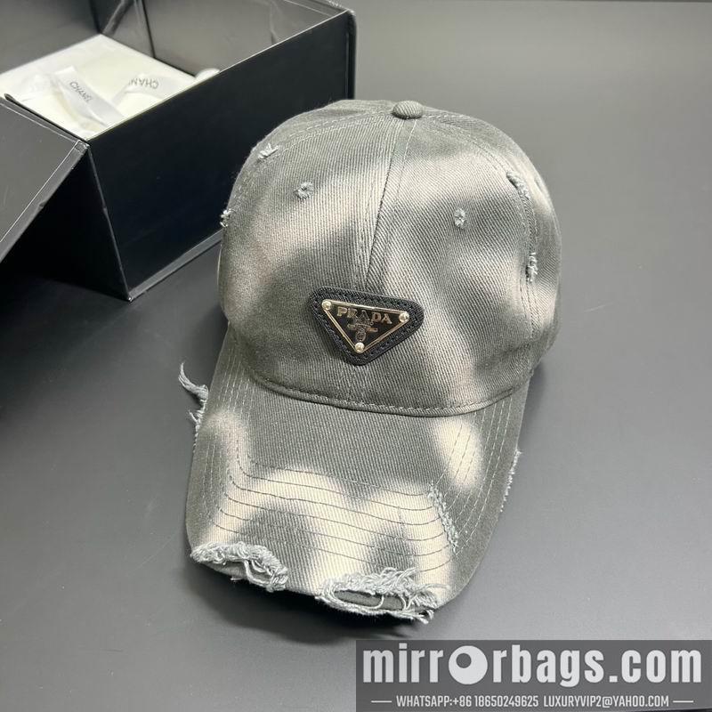 Prada Hat dx29