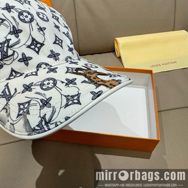 LV Hat dx118