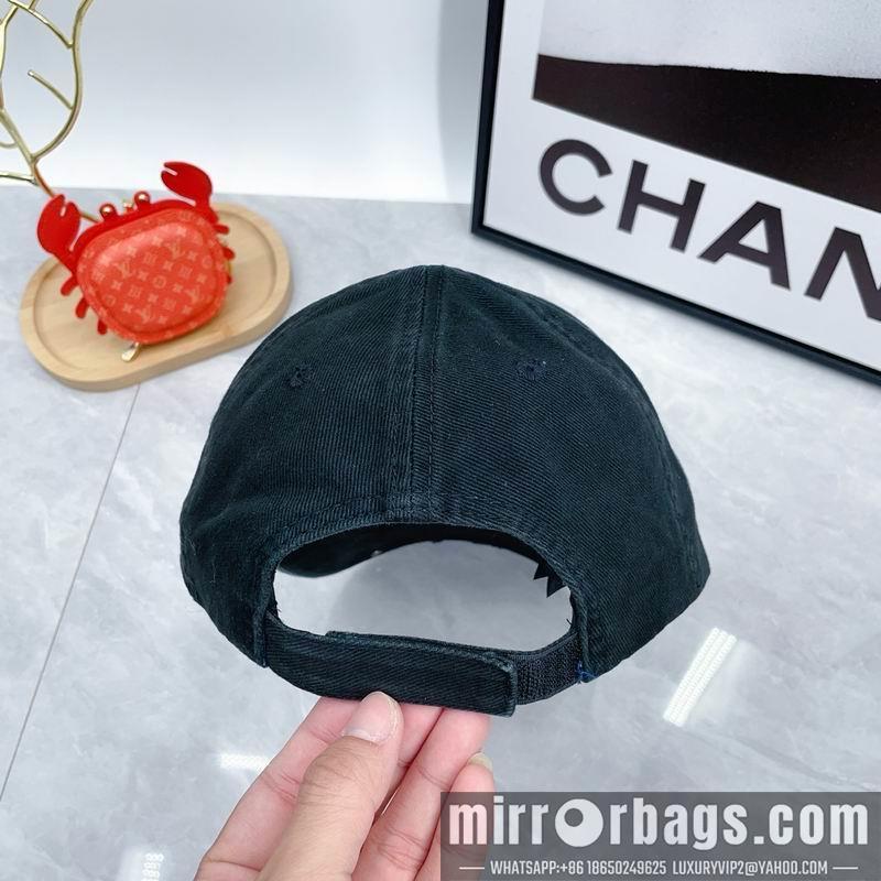 Balenciaga Hat dx120