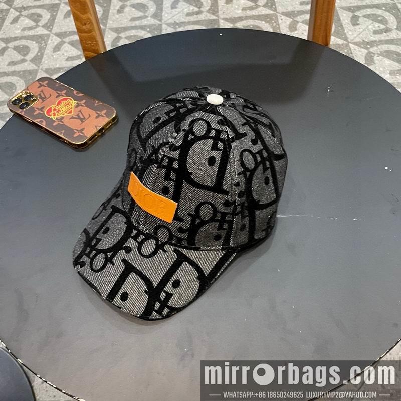 Dior Hat 032001