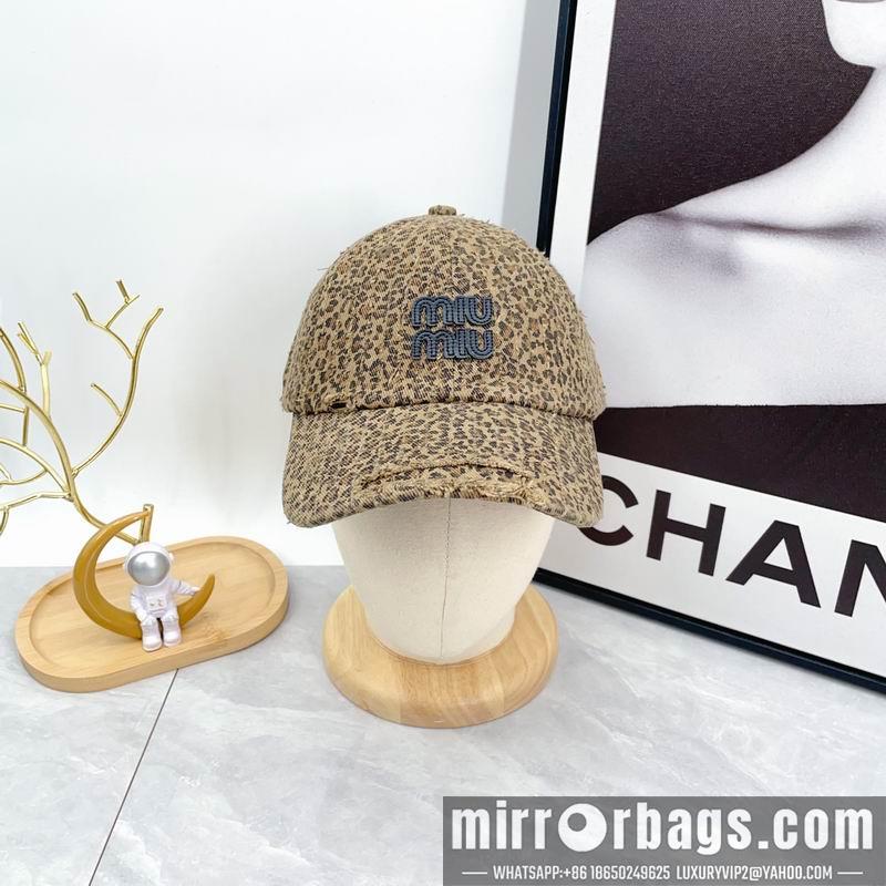 Miumiu Hat dx47