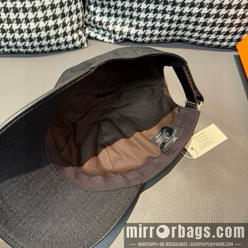 LV Hat 091402