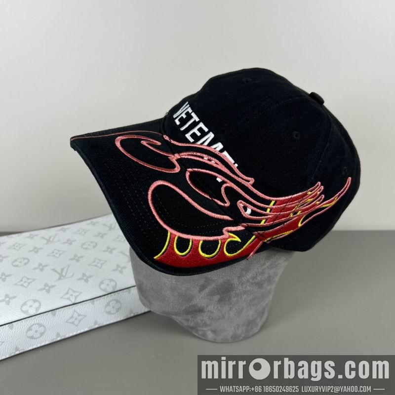 Vetements Hat dx01