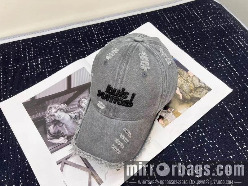 LV Hat dx109
