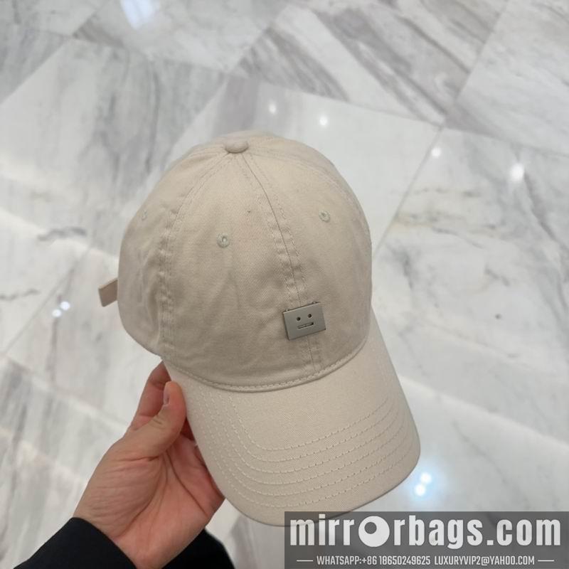 Acne Hat dx20