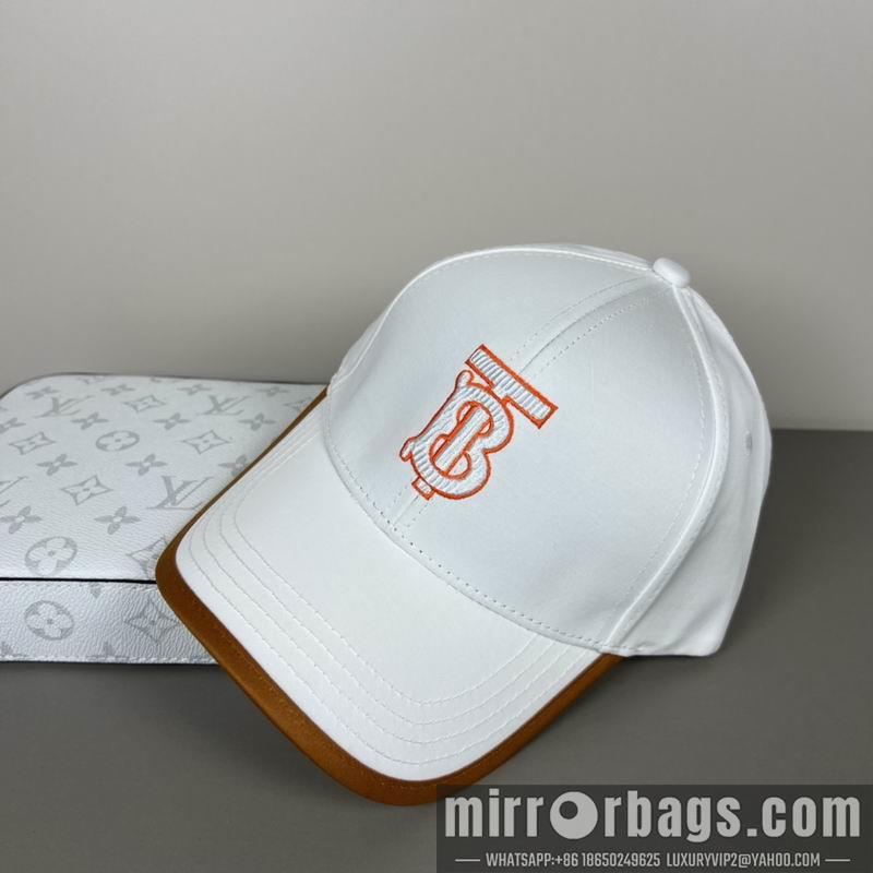 Burberry Hat dx10