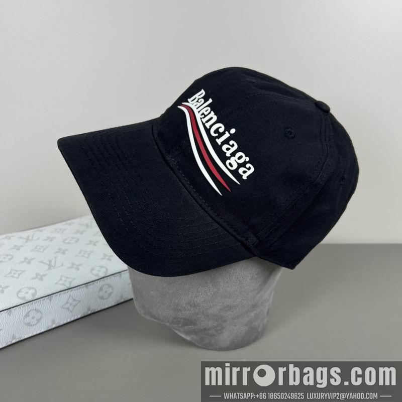 Balenciaga Hat dx38