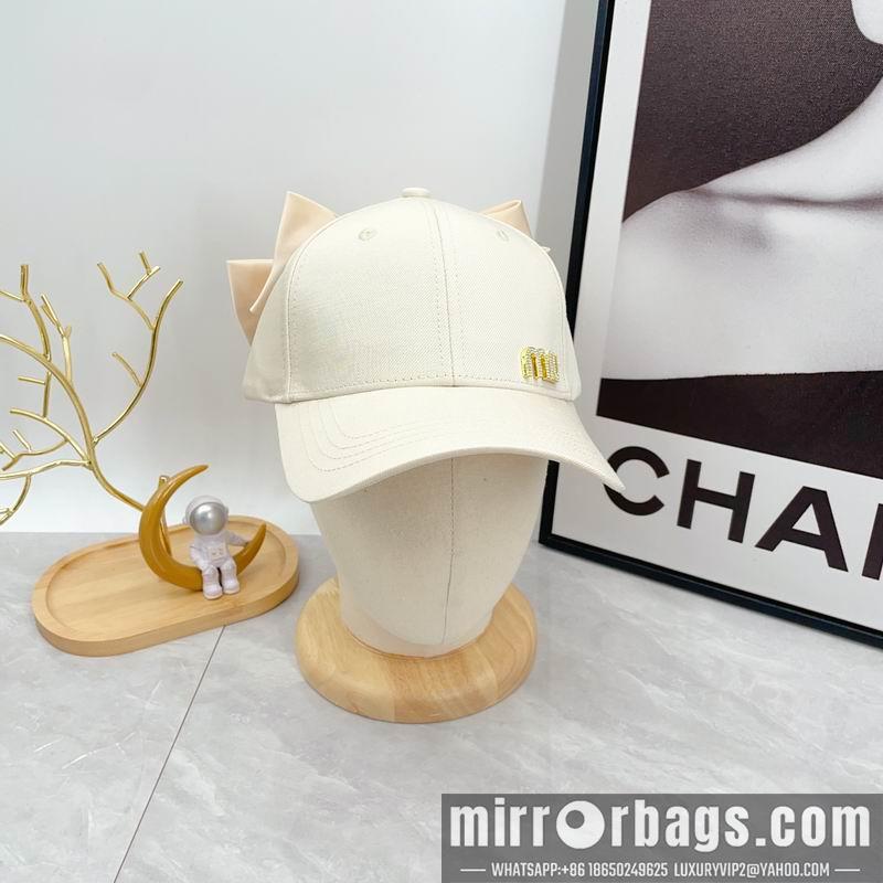Miumiu Hat dx08