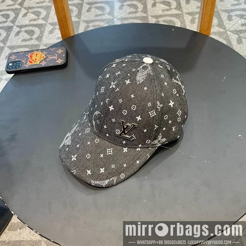 LV Hat 0307105