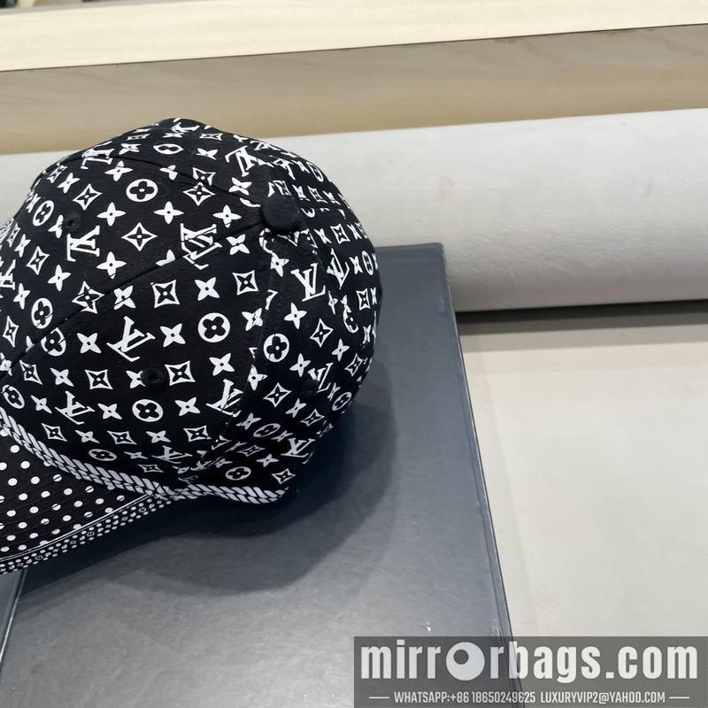 LV Hat 010403
