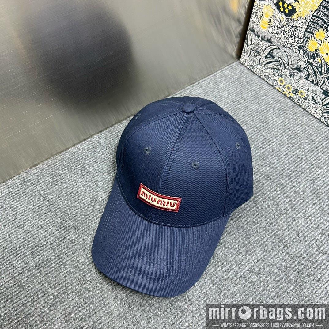 Miumiu Hat dx82