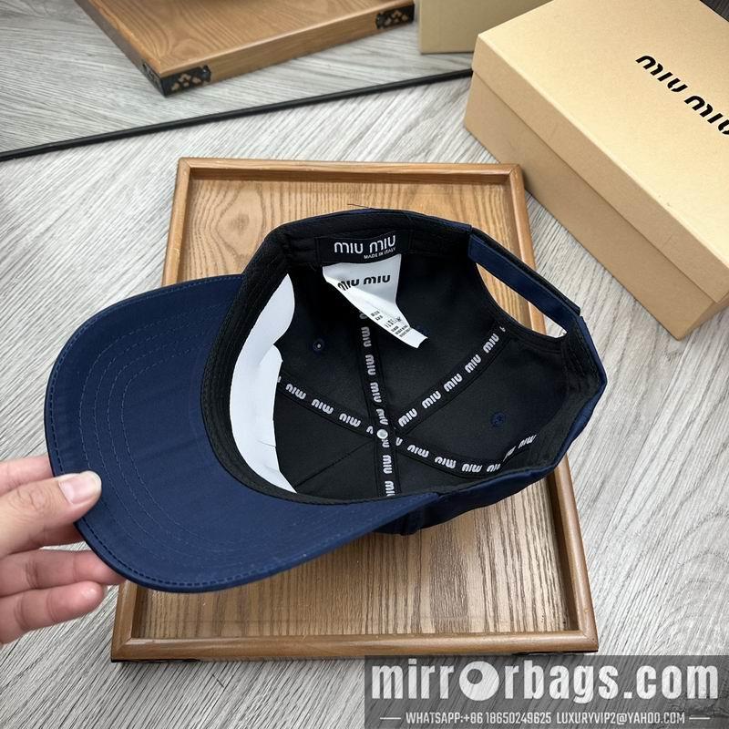 Miumiu Hat dx60