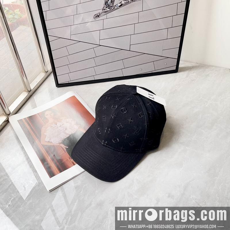 LV Hat 050703