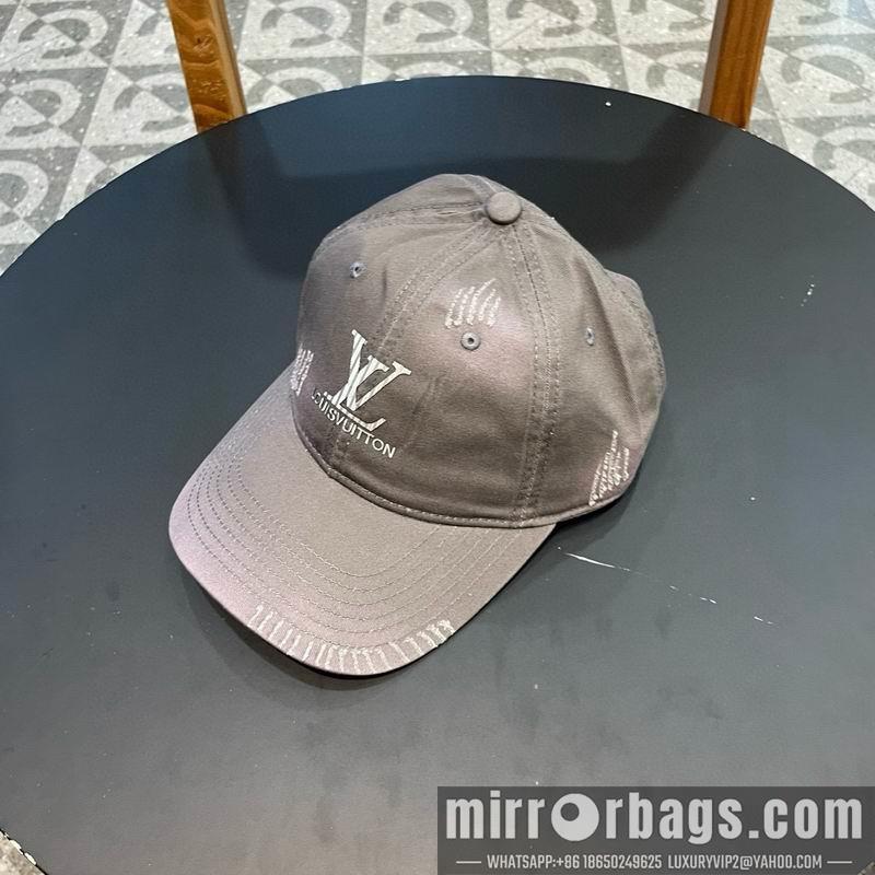 LV Hat 020802