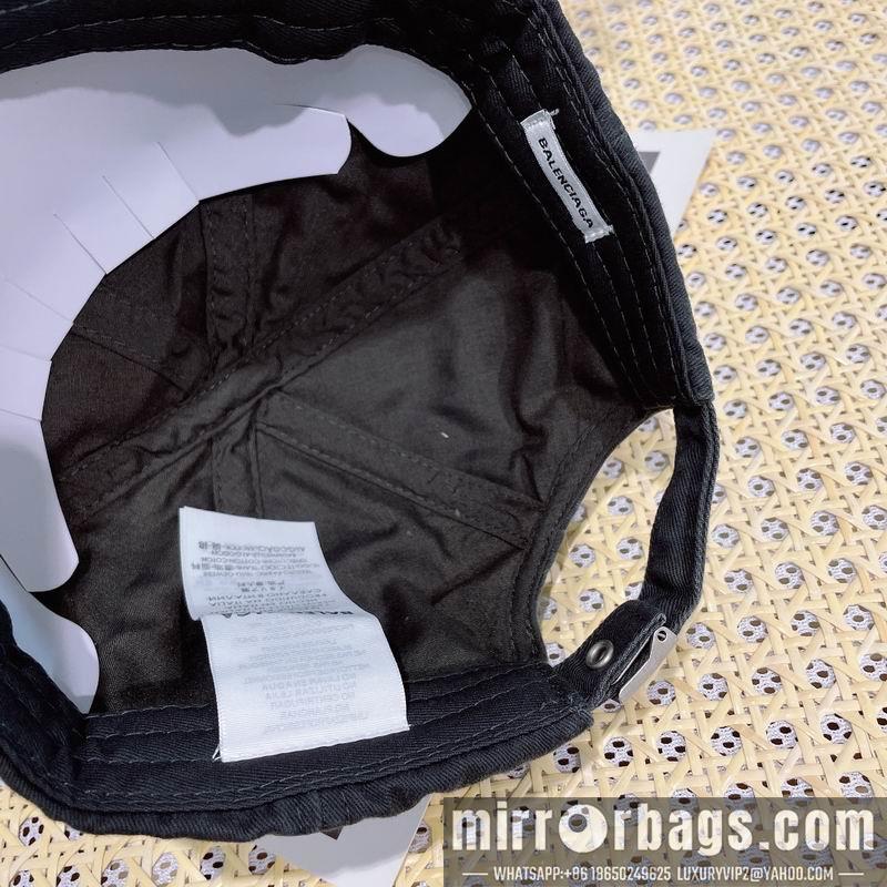 Balenciaga Hat dx112