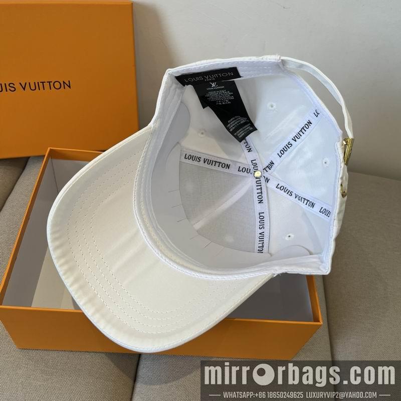 LV Hat dx66