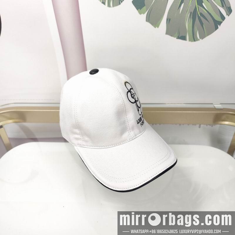 LV Hat dx131