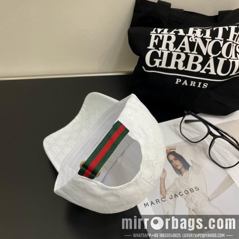Gucci Hat dx30