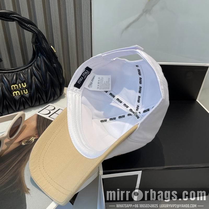Miumiu Hat dx31