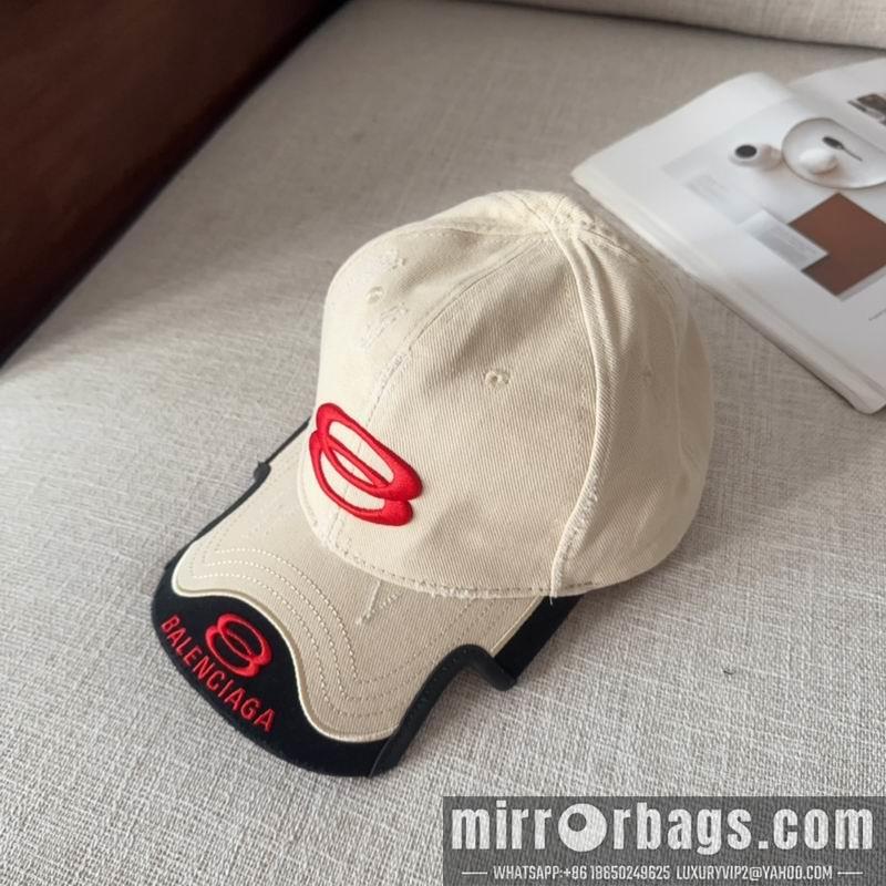 Balenciaga Hat dx21