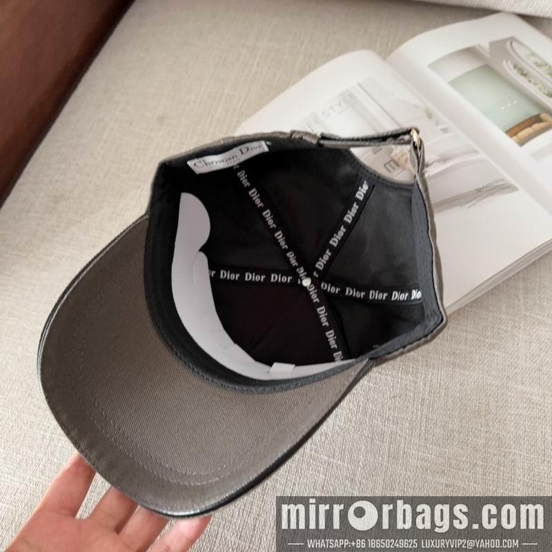 Dior Hat dx09