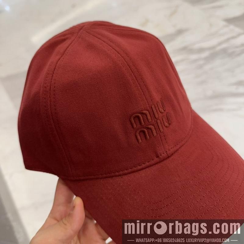Miumiu Hat dx35