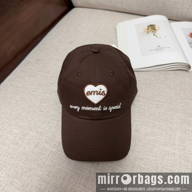 Emis Hat dx06