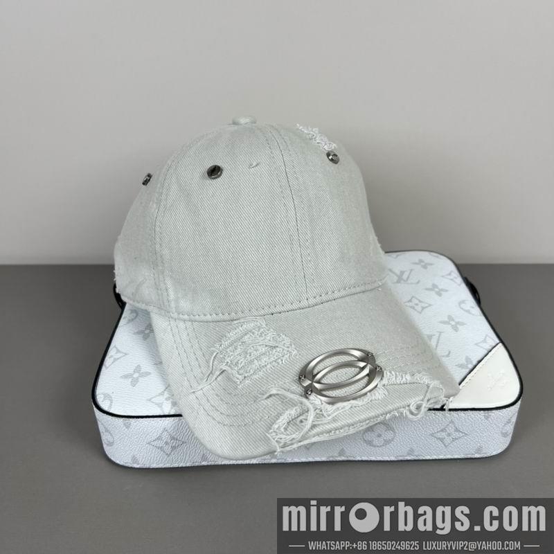 Balenciaga Hat dx40
