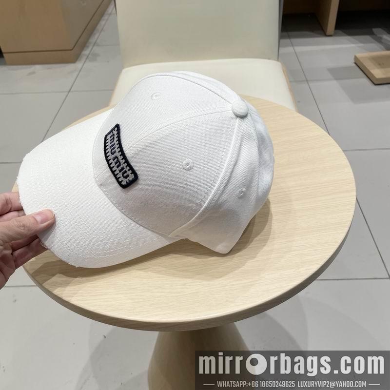 Miumiu Hat 040202