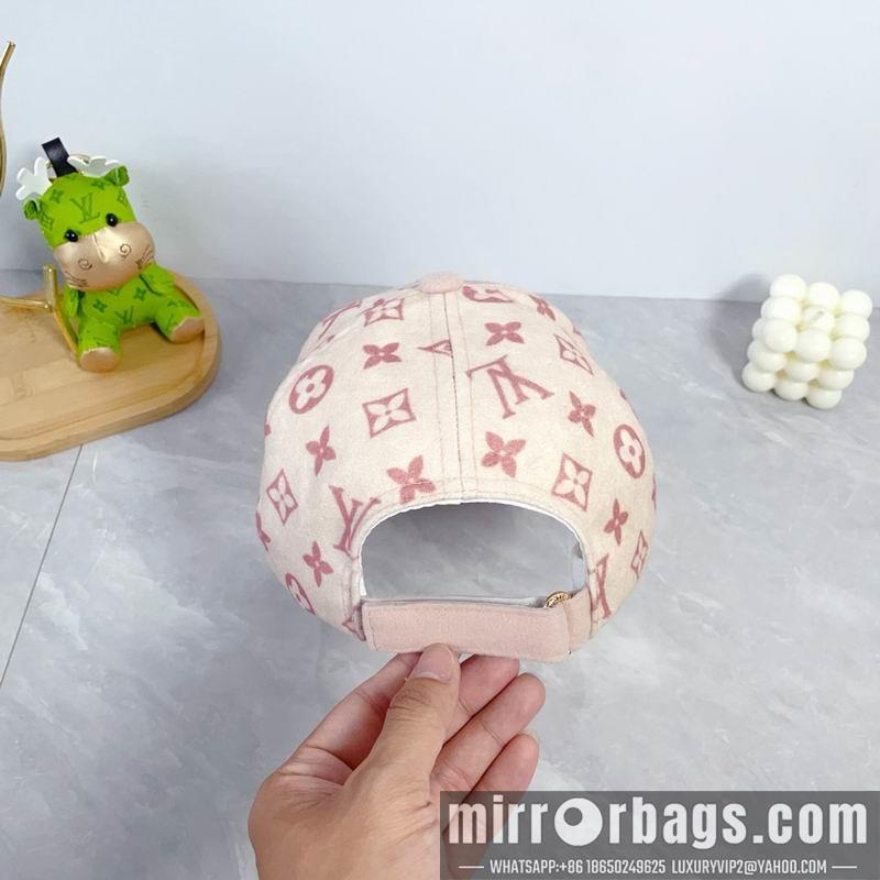 LV Hat dx15