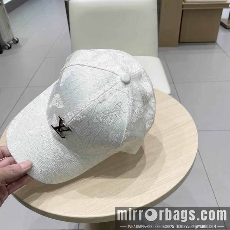 LV Hat 041402