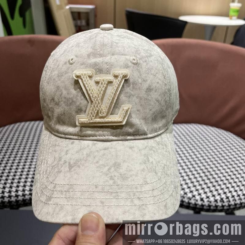 LV Hat 040204