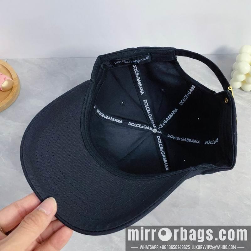 DG Hat dx15