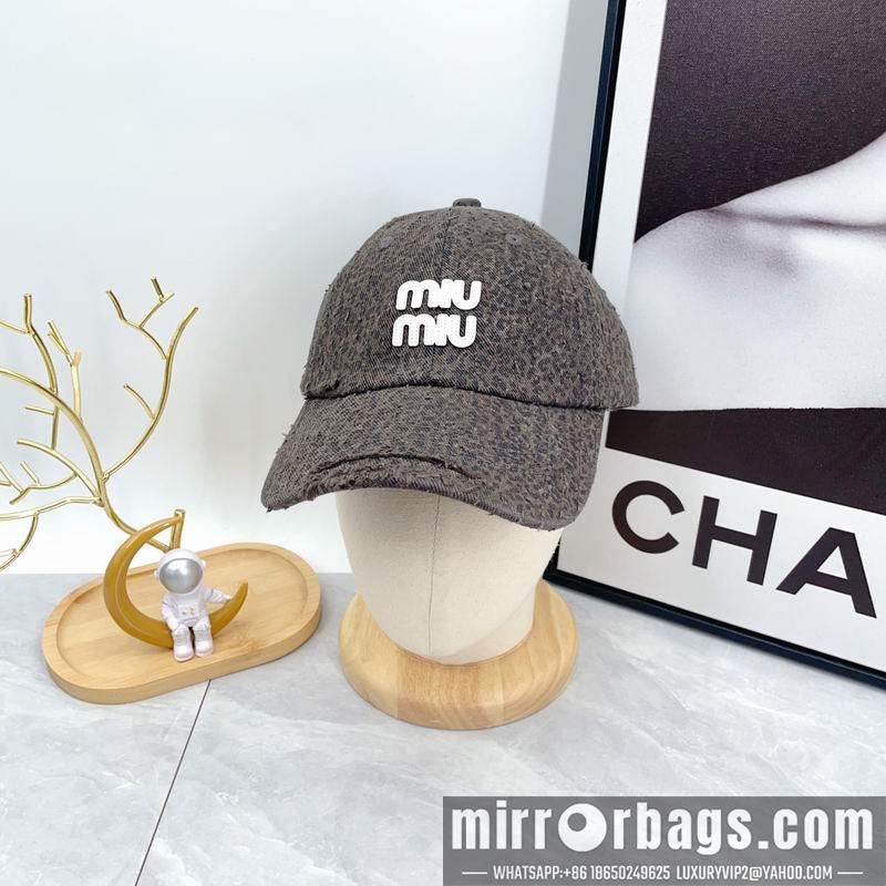 Miumiu Hat dx47