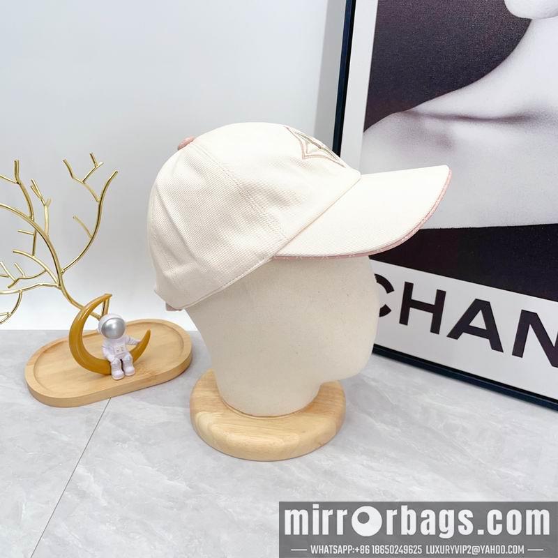 LV Hat dx160