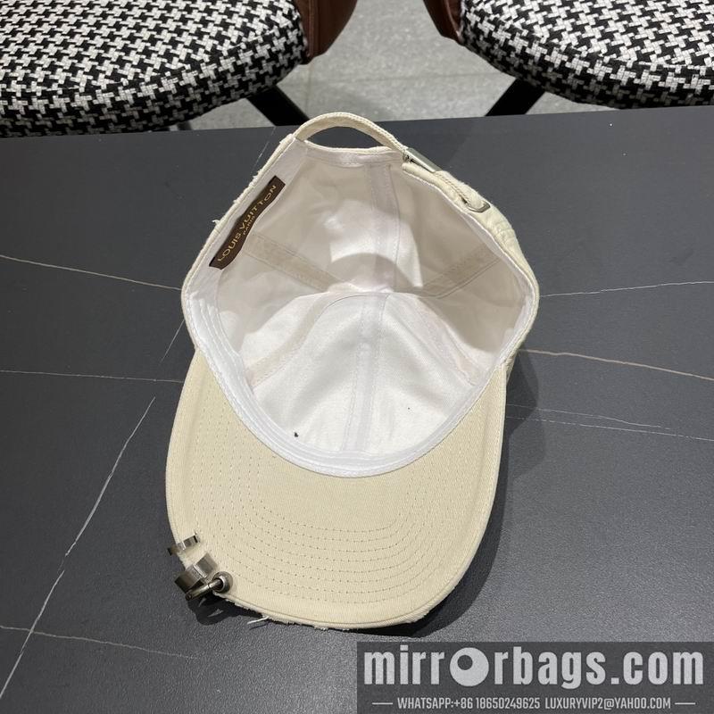 LV Hat 040206