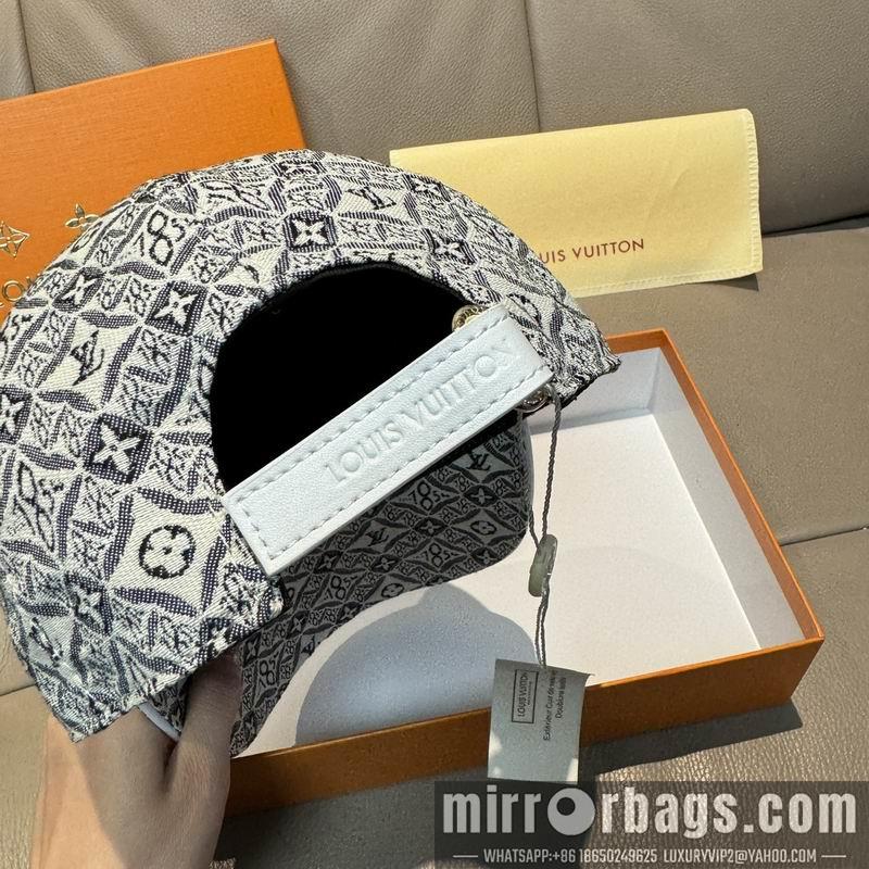 LV Hat dx121