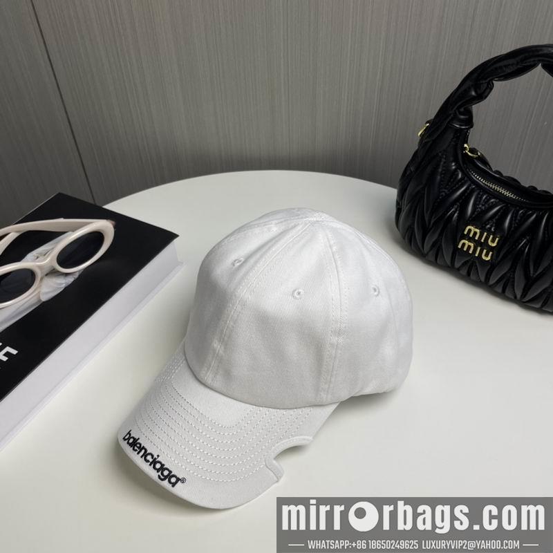 Balenciaga Hat dx95