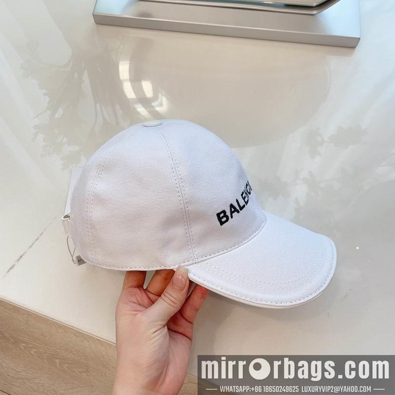 Balenciaga Hat dx61